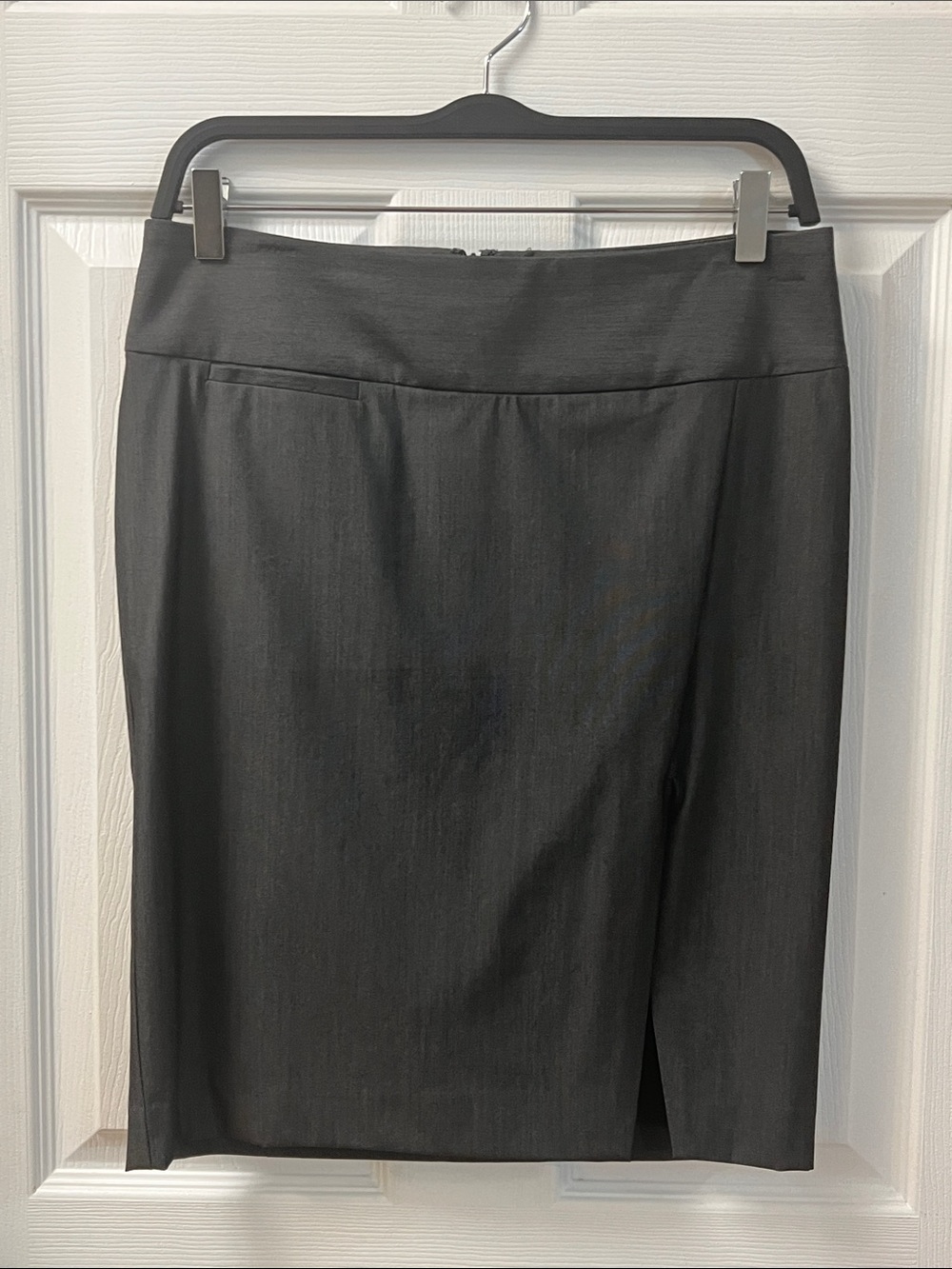Express Classic Pencil Skirt - Sleek Workwear